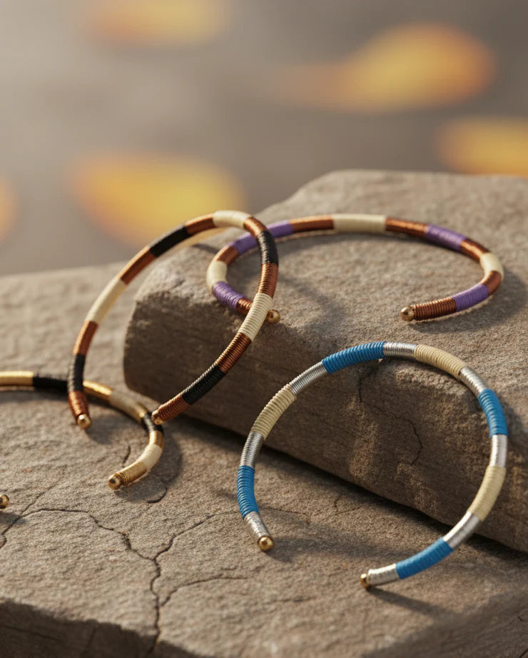 Bamboleira terracotta black and gold striped bangle