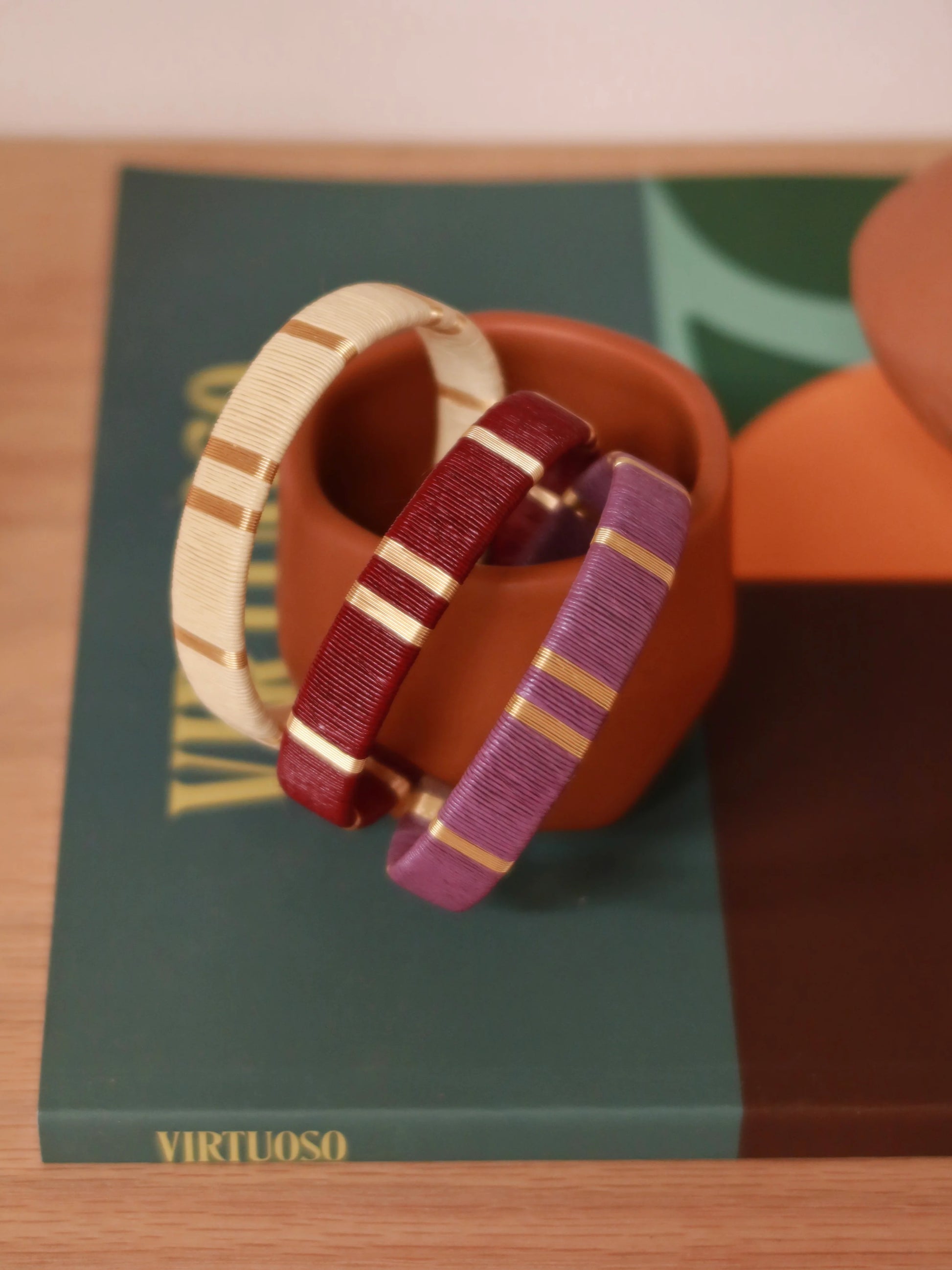 Bamboleira Juaca Bracelet – Burgundy and Gold