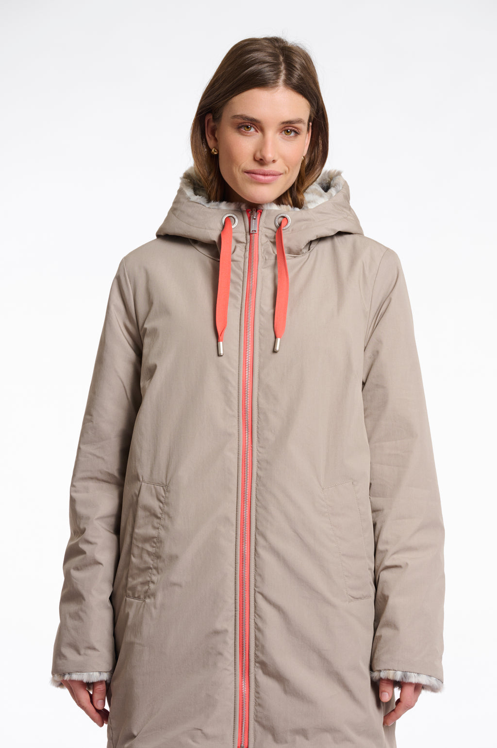 Women’s medium length padded parka with faux fur lining