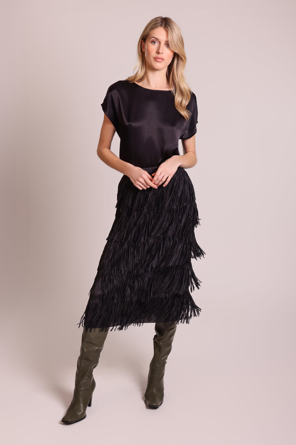 Traffic People Nobody Asked Grace Top – Oversized Black Slouchy Top