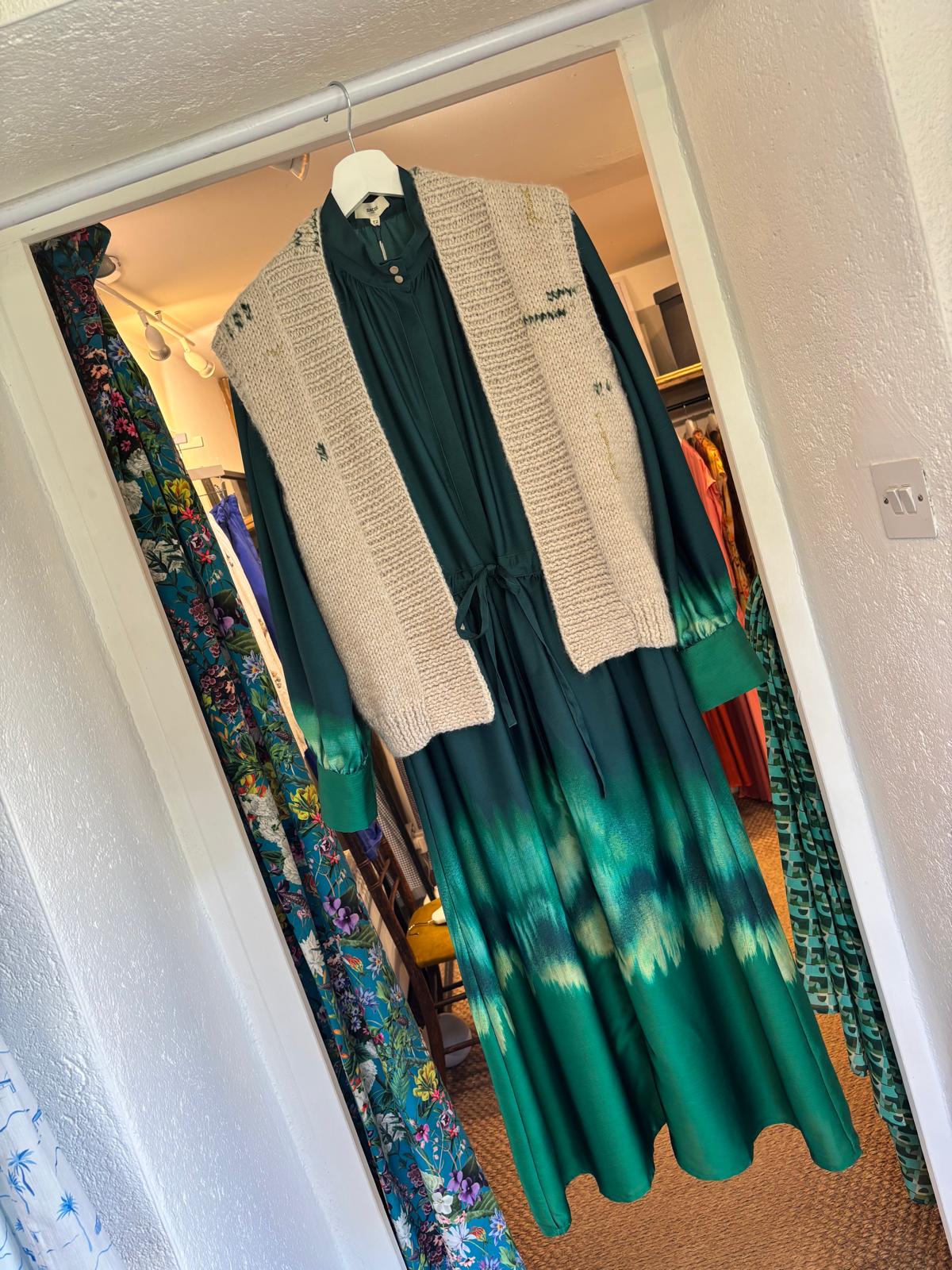 Quito Sleeveless Cardigan