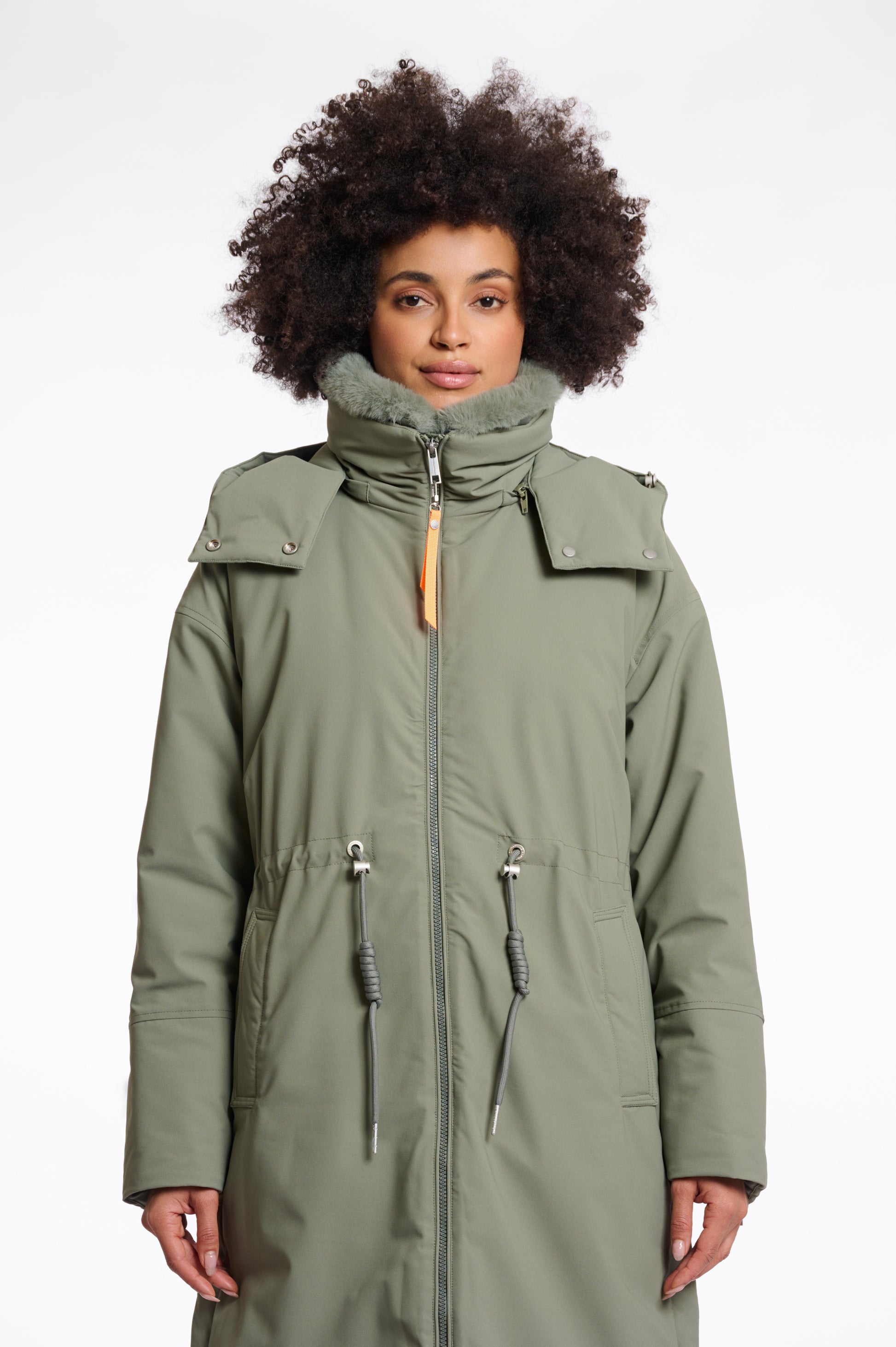 Women’s quilted coat with detachable faux fur collar