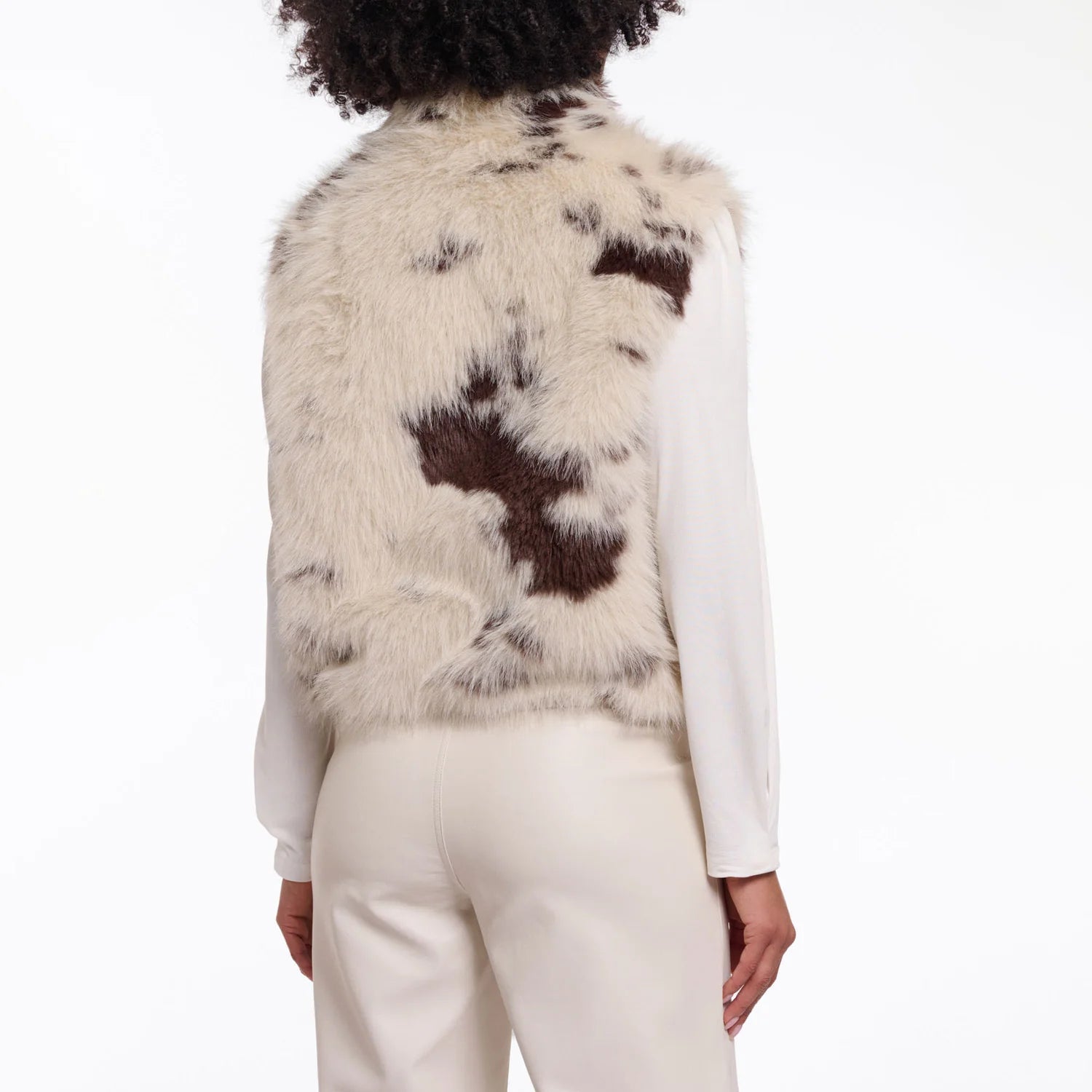 Cropped faux fur cowgirl gilet with zip and stand collar show from back