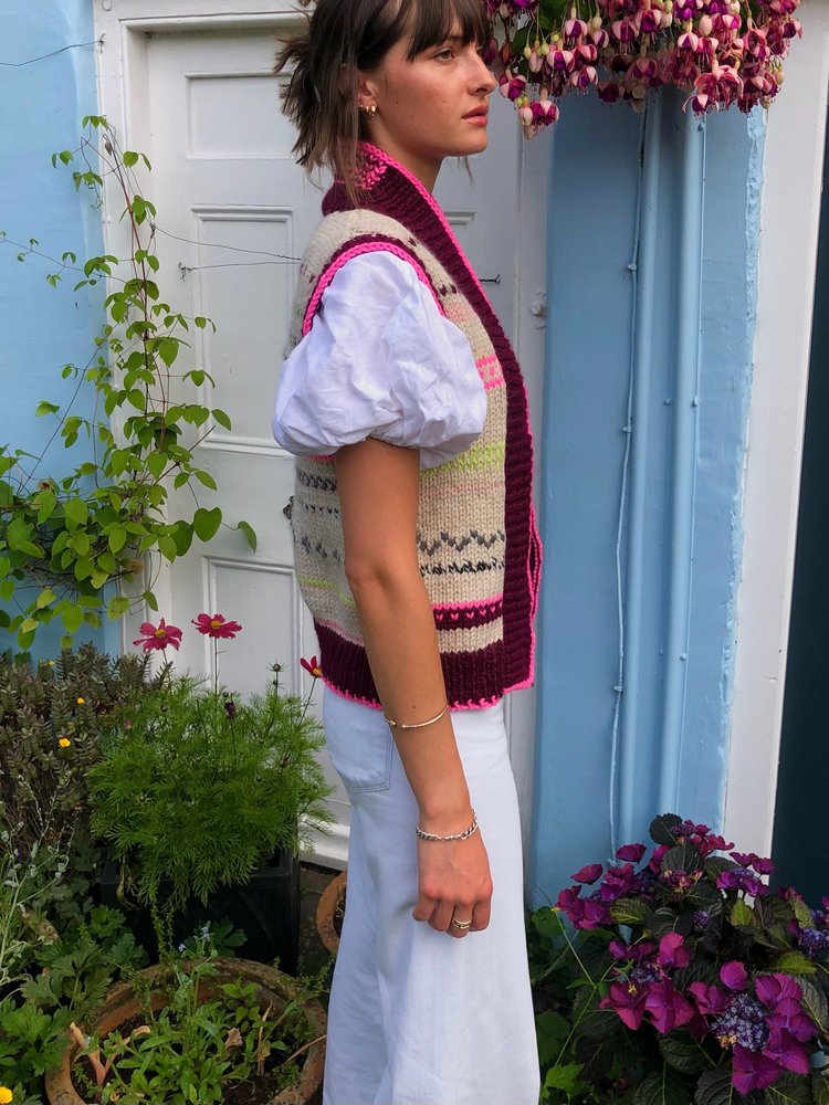 Quito Sleeveless Cardigan